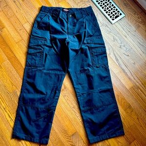 Men's TRU-SPEC 24-7 Series Lightweight Tactical Pants
Size W34 L30
Navy